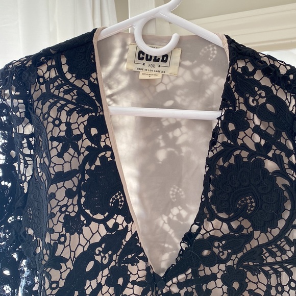 Stone cold fox lace top - Picture 2 of 6